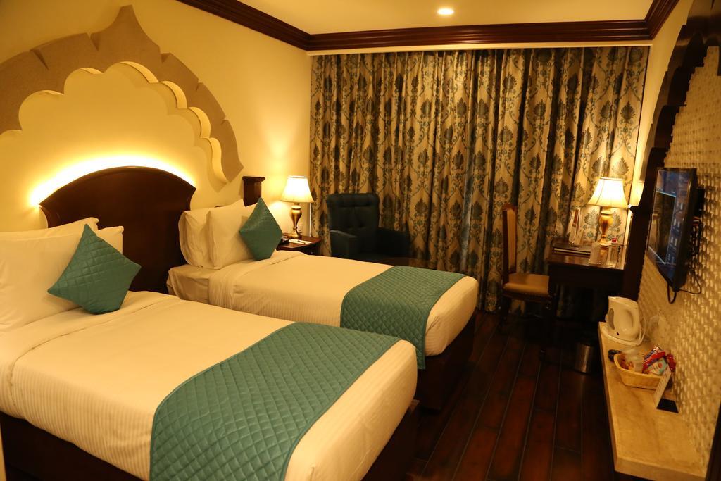 Comfort Inn Sapphire - A Inde Hotel Jaipur Ngoại thất bức ảnh