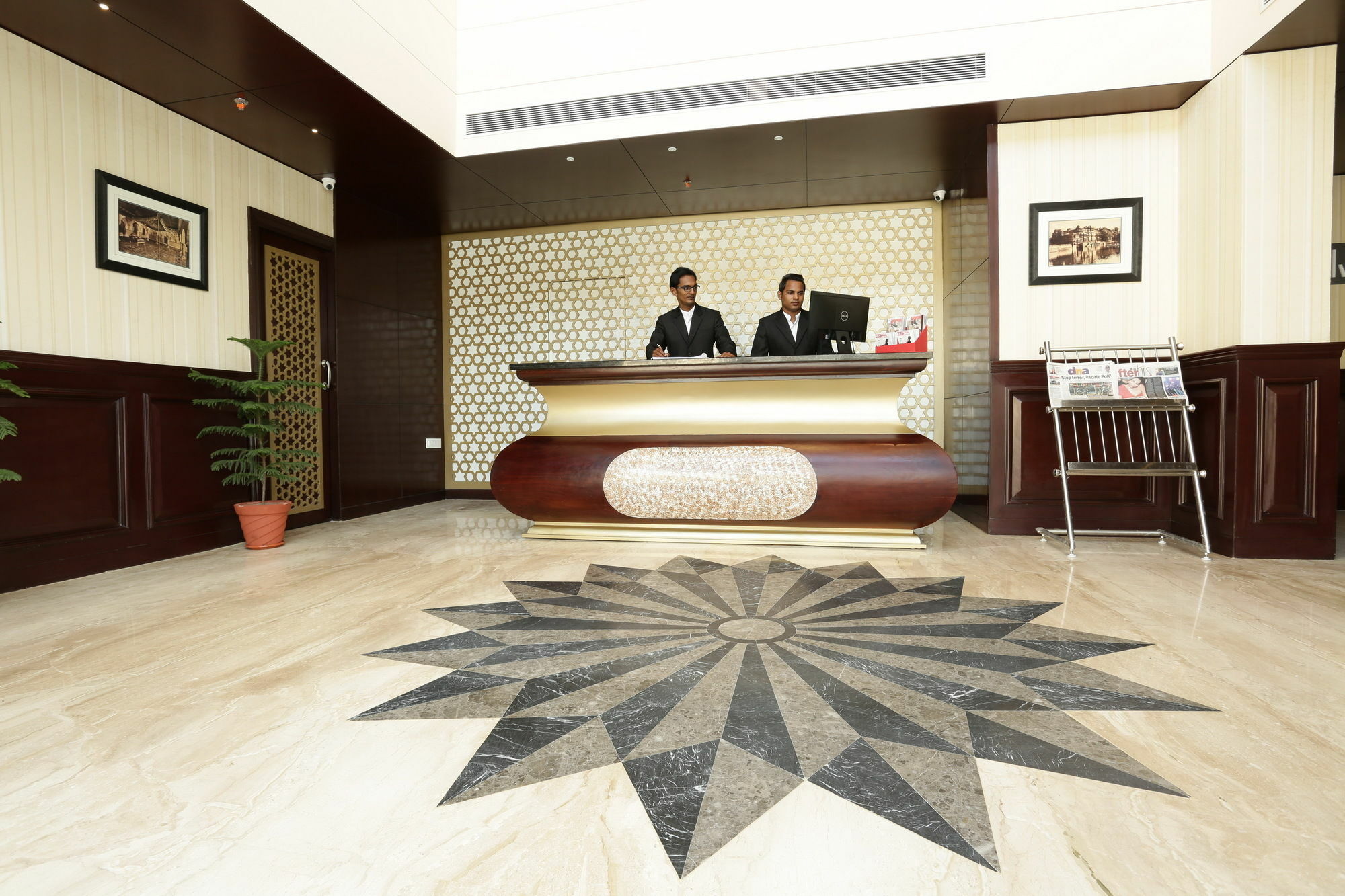 Comfort Inn Sapphire - A Inde Hotel Jaipur Ngoại thất bức ảnh